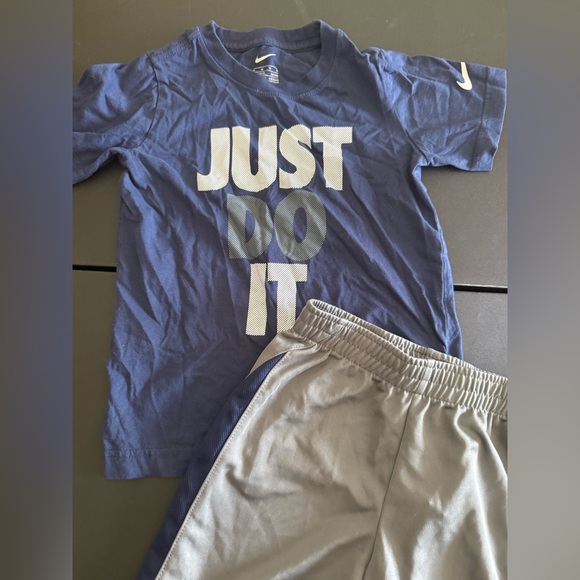Nike Navy Just Do It Kids set 6 - Picture 1 of 8